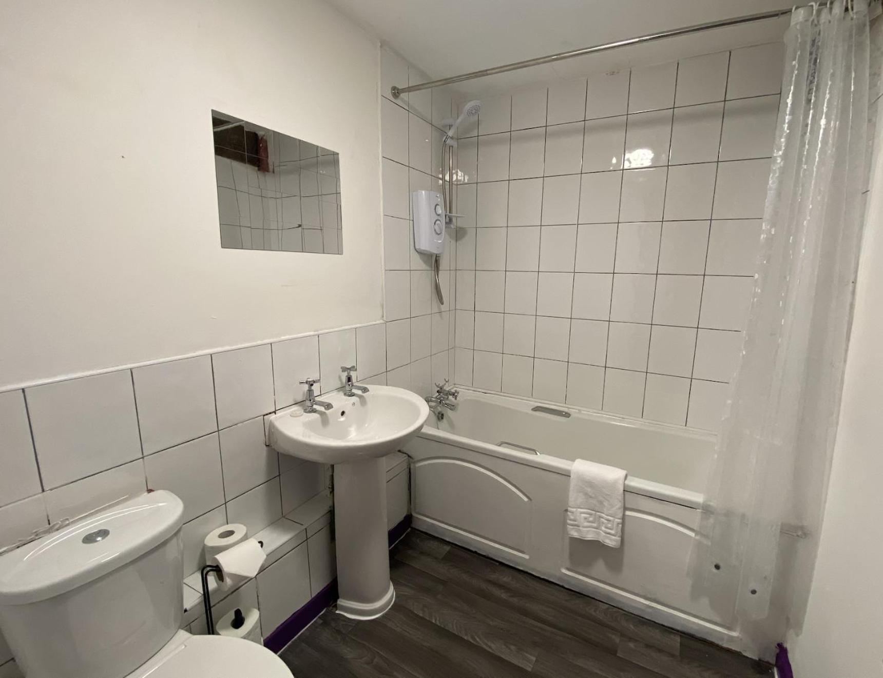 Rainford Gardens By Ustay Aparthotels Liverpool Exterior photo